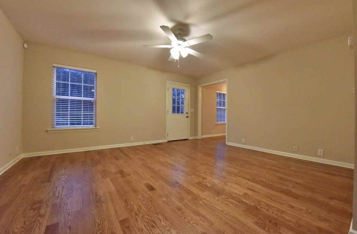 924 Sandstone Ln #NA - Photo 3 of 11