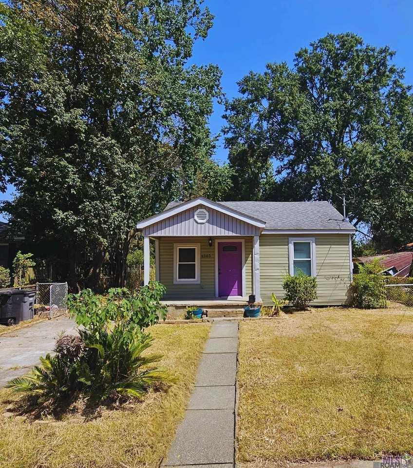 4565 Wells St - Photo 3 of 4