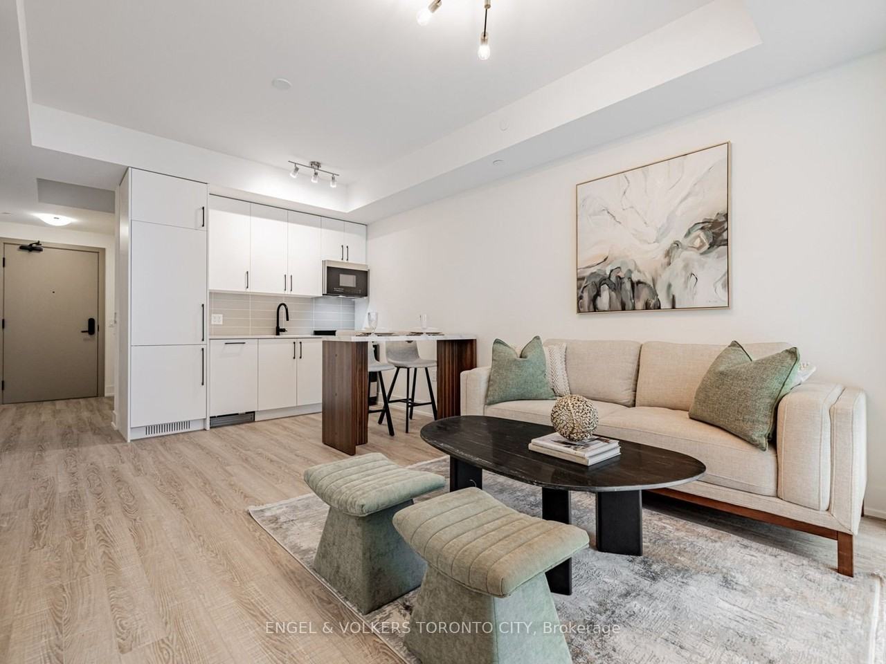 2075 King Cort - Photo 6 of 33