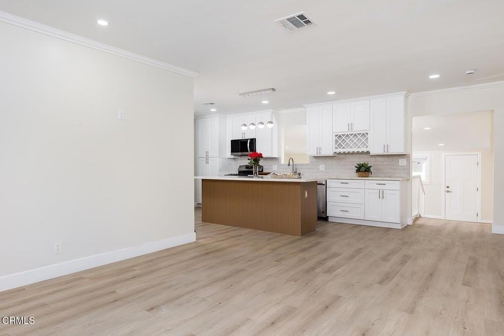 550 Macdonald St - Photo 4 of 16