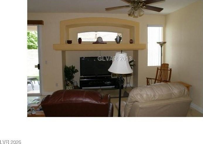 11131 Evvie Ln - Photo 6 of 26