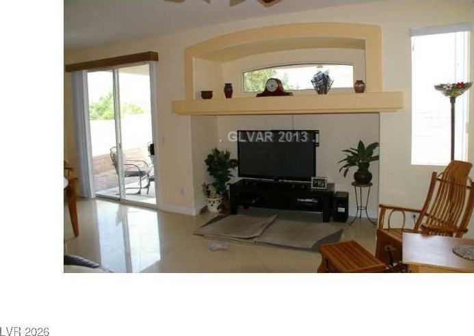 11131 Evvie Ln - Photo 7 of 26