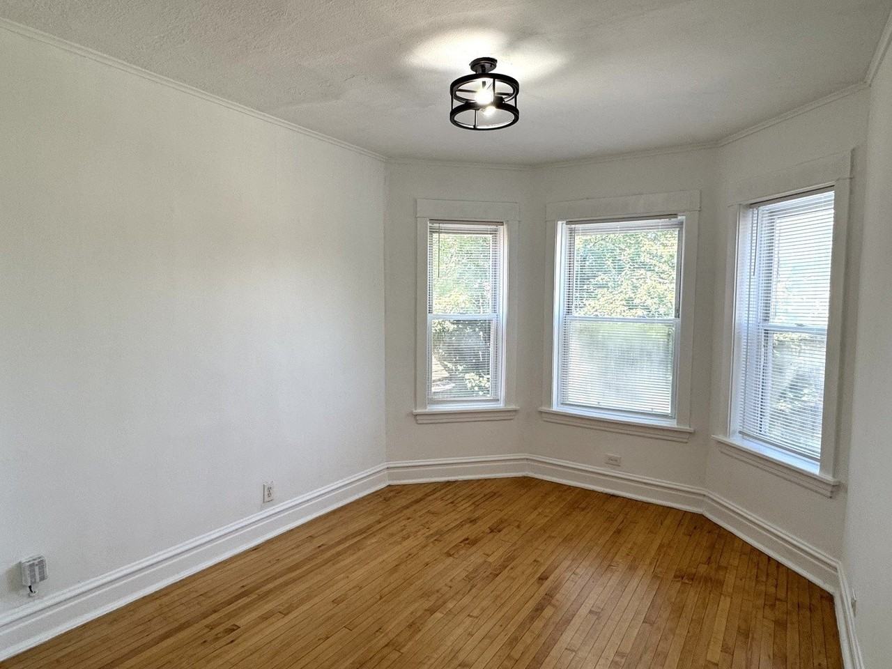 1741 N Central Park Ave Apt 1 #1 - Photo 2 of 14