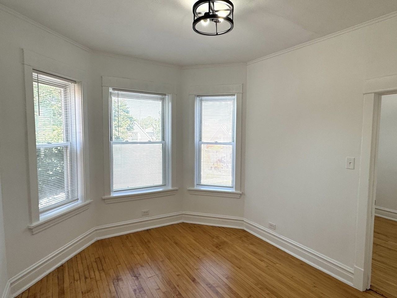 1741 N Central Park Ave Apt 1 #1 - Photo 3 of 14