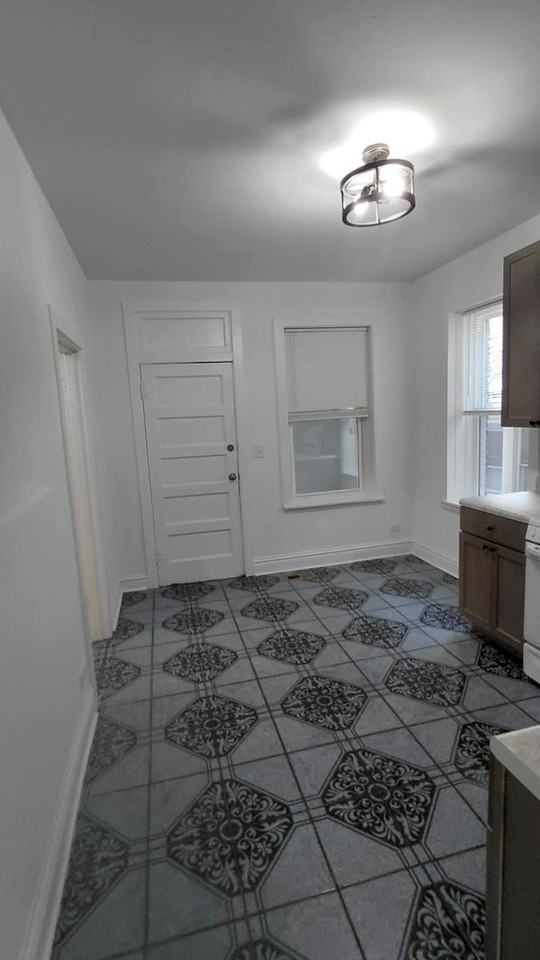 1741 N Central Park Ave Apt 1 #1 - Photo 7 of 14