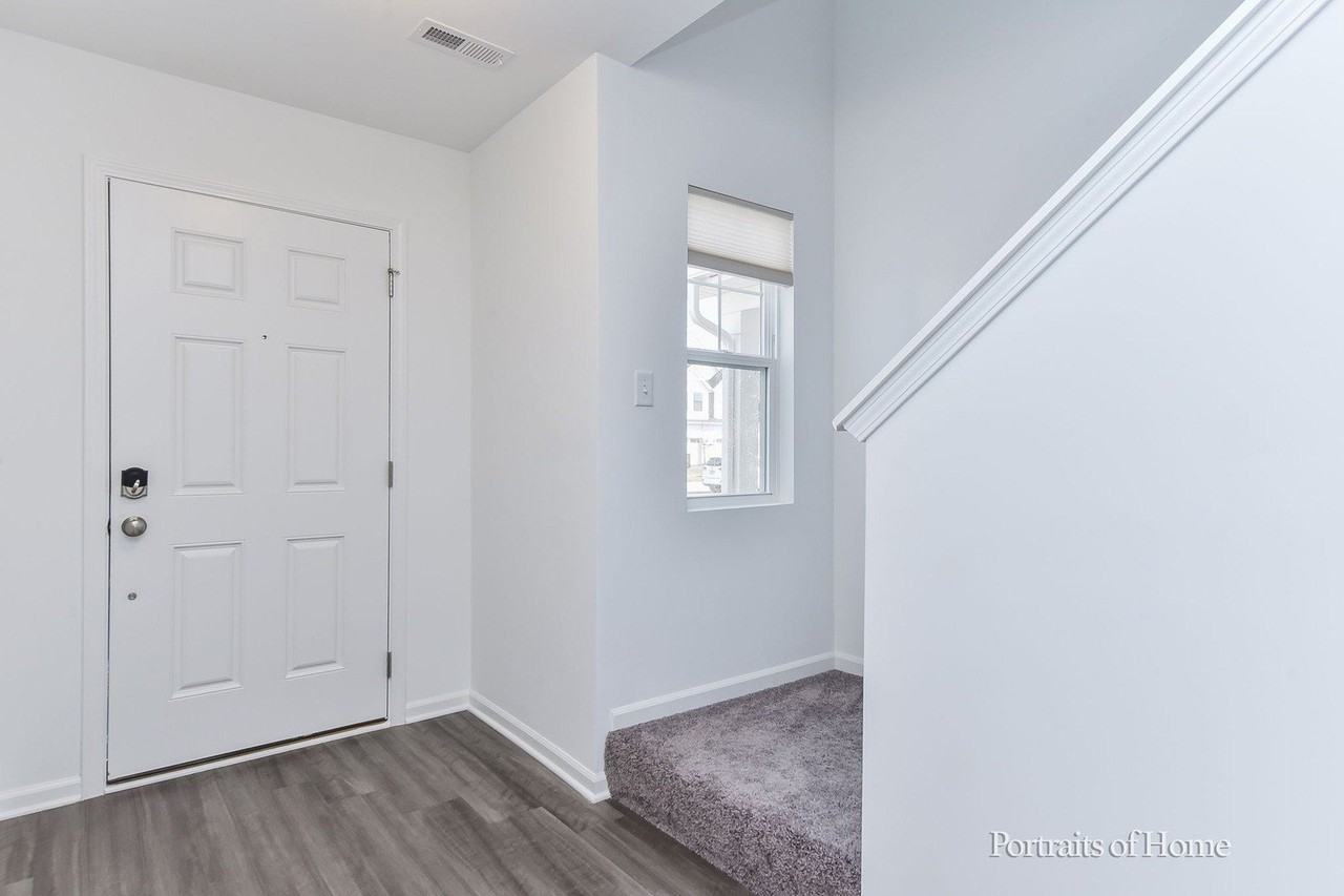 4273 Chelsea Manor Cir - Photo 6 of 23