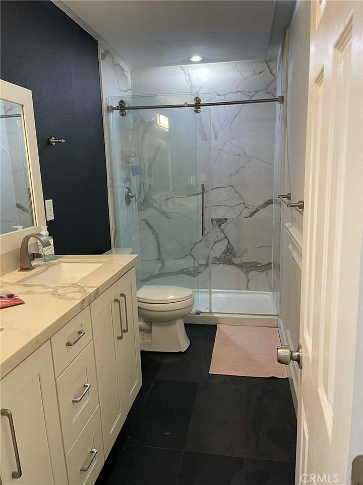 2231 Meyer Pl - Photo 3 of 3