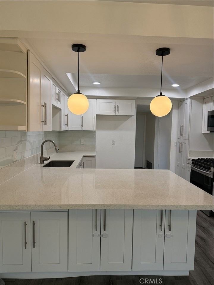 63 Candlewood Way - Photo 2 of 21