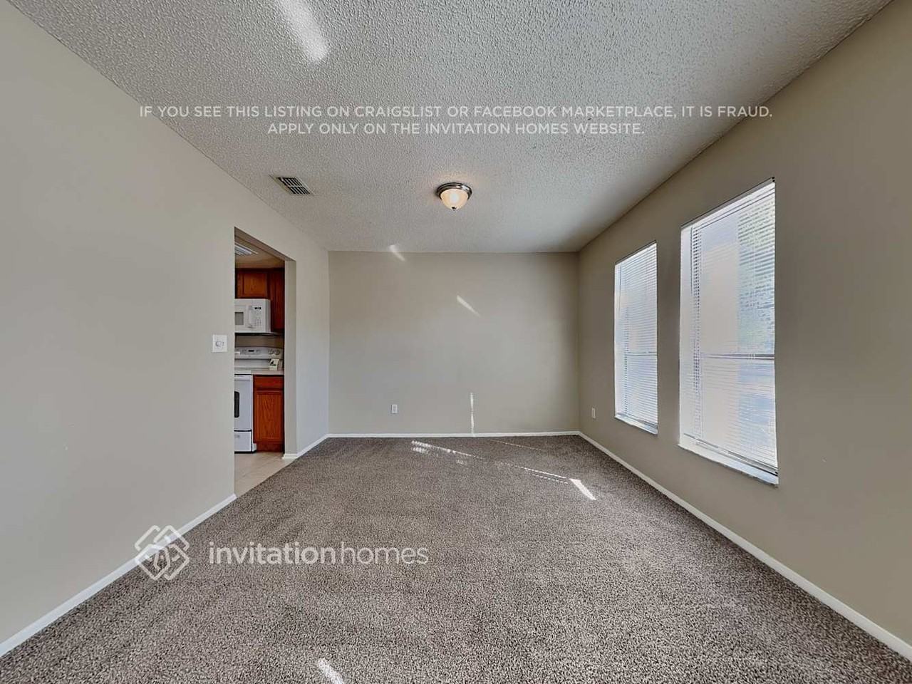 2212 Cornell Dr - Photo 3 of 18