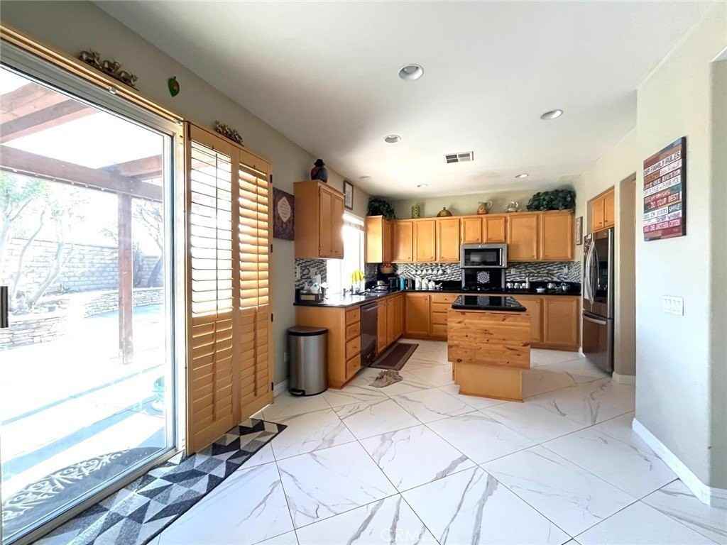 24336 Caladium Pl - Photo 4 of 17