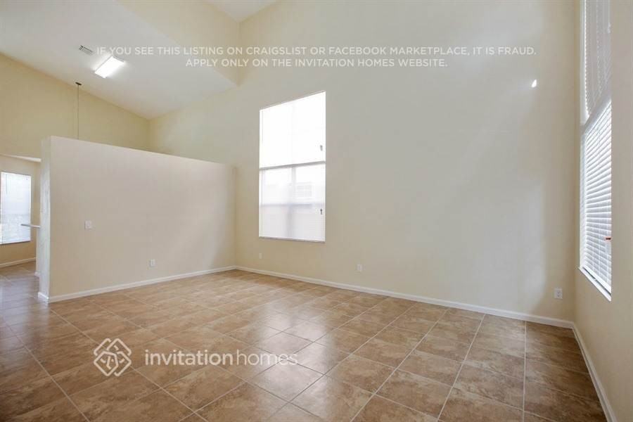 2208 Ne 41st Ave - Photo 4 of 19