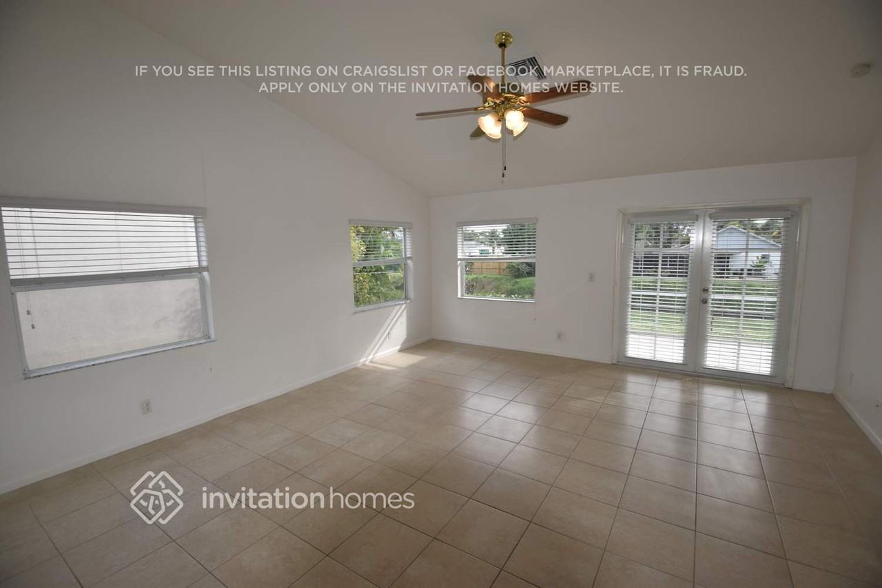 3732 S Lancewood Pl - Photo 2 of 15