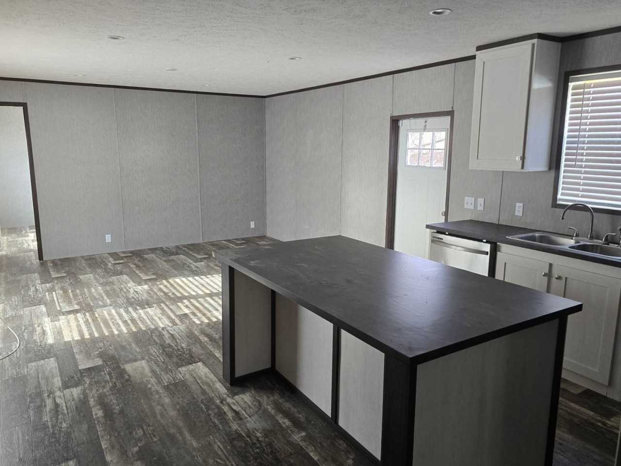 2524 Redoubt Cir - Photo 4 of 7