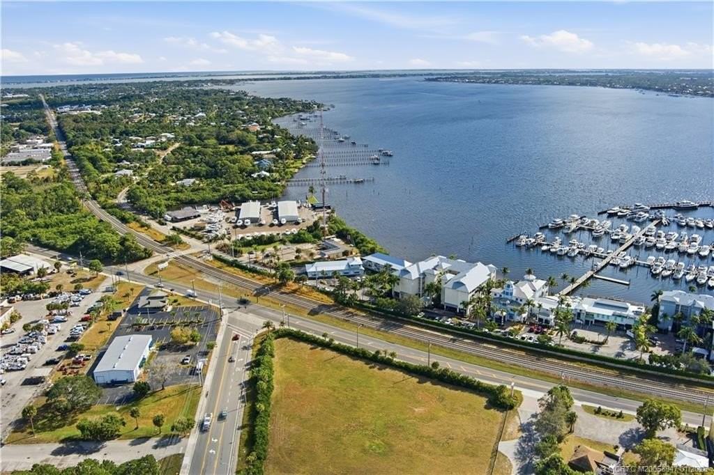 975 Nw Flagler Ave Apt 307 #307 - Photo 3 of 35