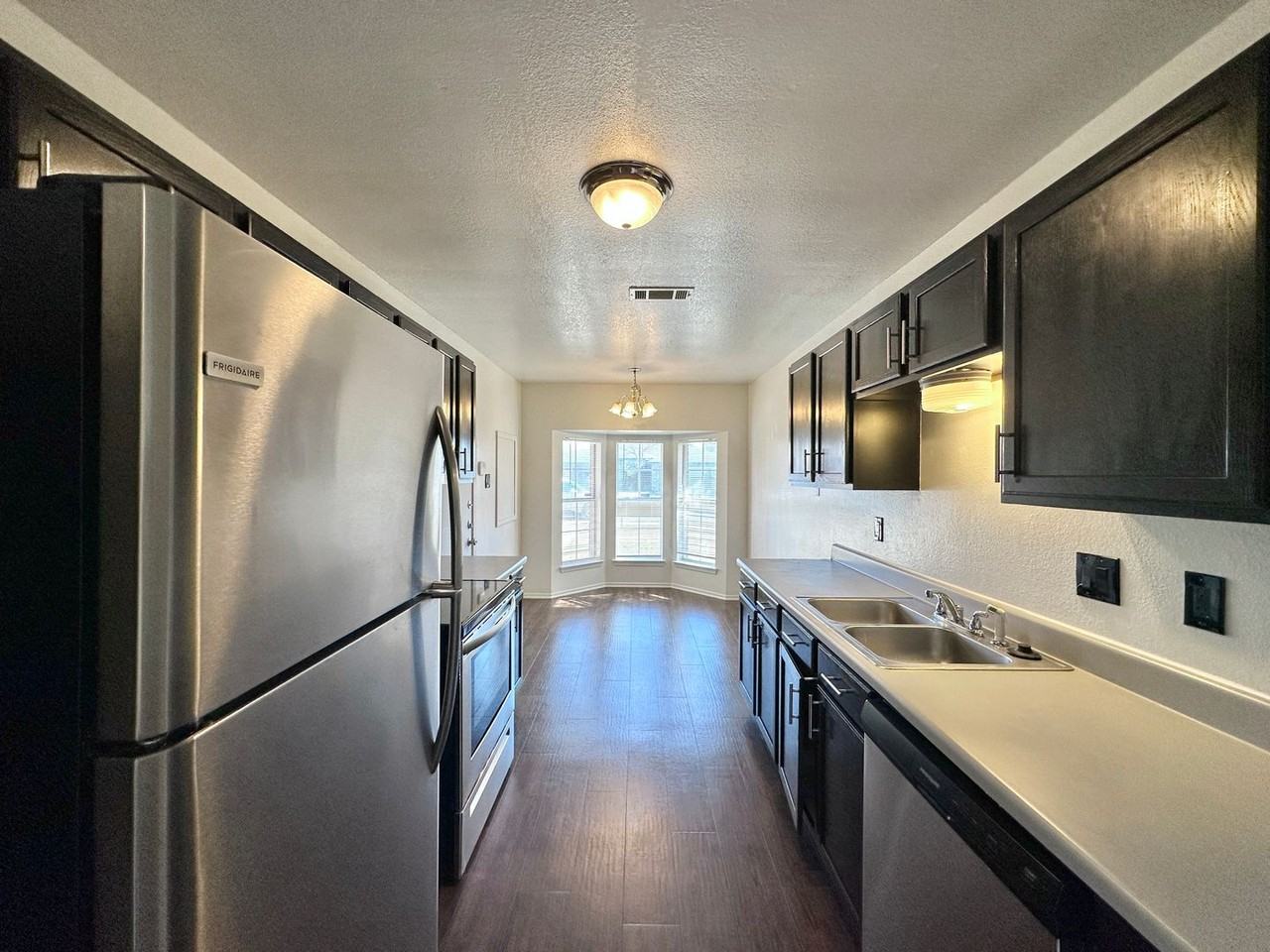 2607 Hidden Hill Dr - Photo 6 of 28