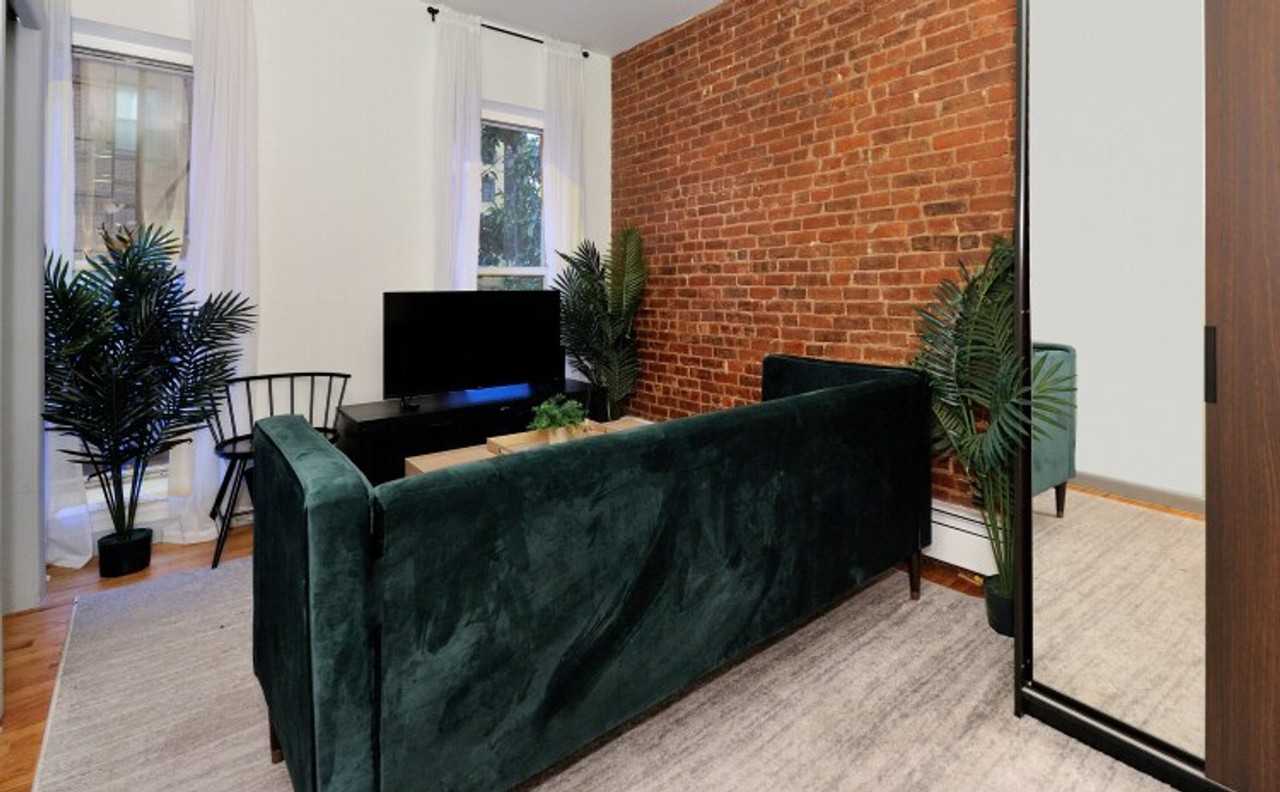 338 W 36th St #1323943P - Photo 6 of 24