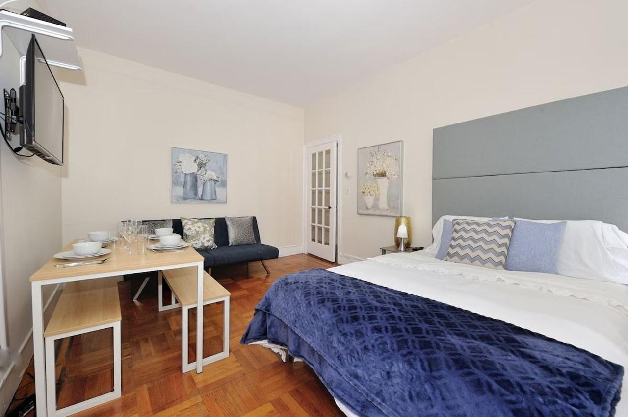 414 E 77th St #1323972P - Photo 5 of 10