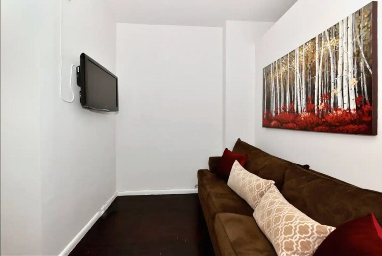 498 9th Ave #1323969P - Photo 2 of 11