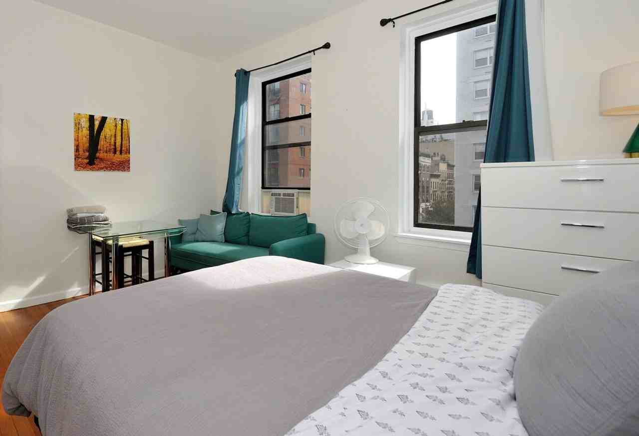 1503 1st Ave #1323908P - Photo 4 of 24