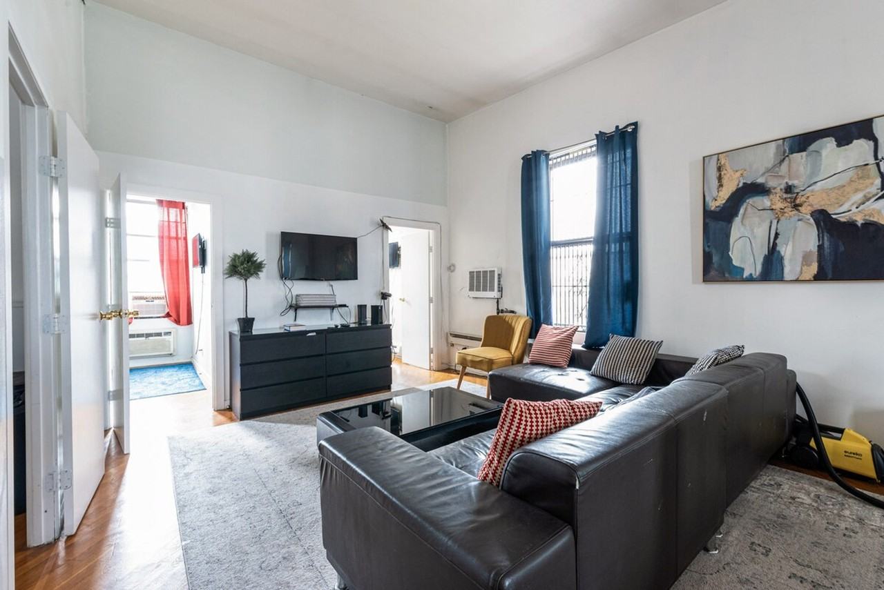 2257 1st Ave #1325114P - Photo 7 of 29