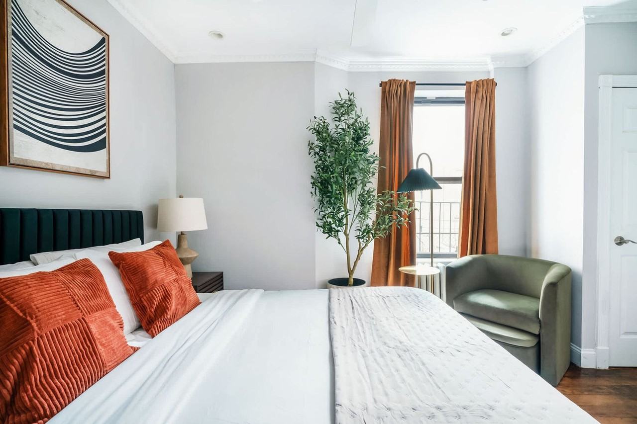 234 Mott Street - Photo 7 of 22