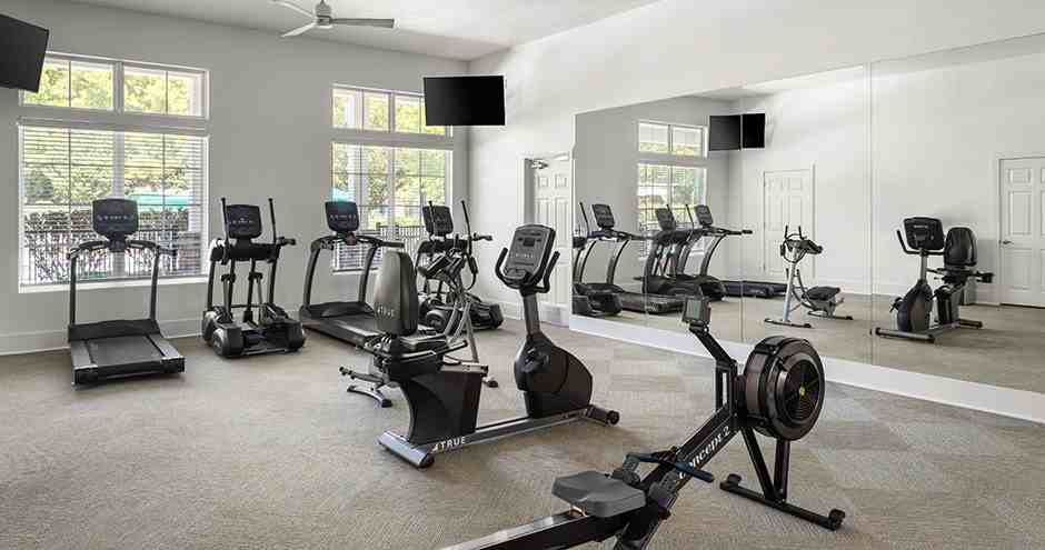 The Outlook at Greystone - Photo 7 of 38