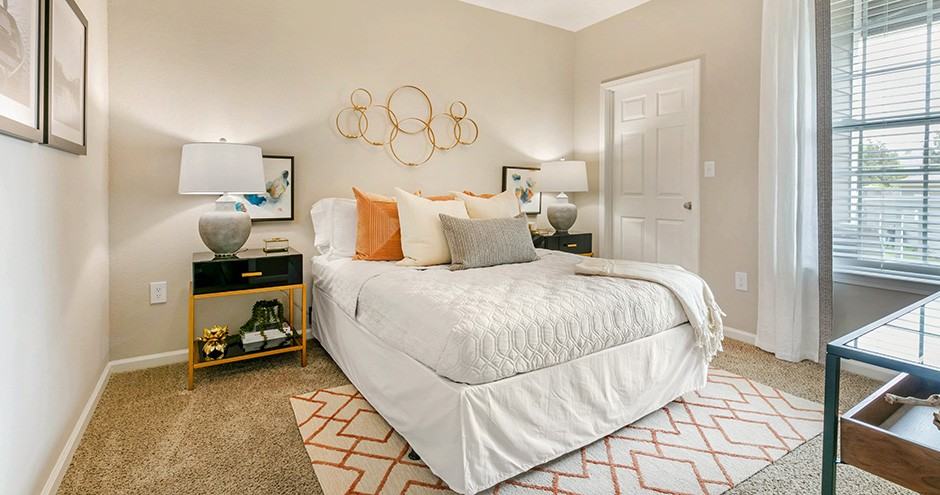 The Outlook at Greystone - Photo 4 of 38