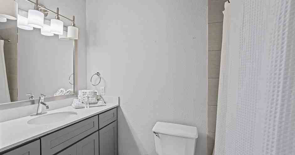 The Oakley - Photo 6 of 22