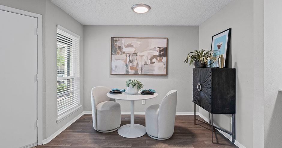 The Oakley - Photo 3 of 22