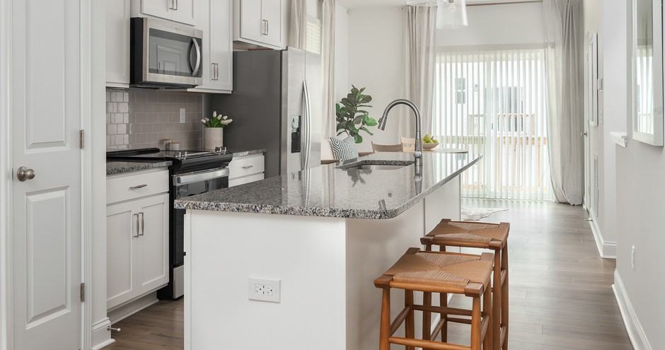 Townes at Five Points - Photo 2 of 36