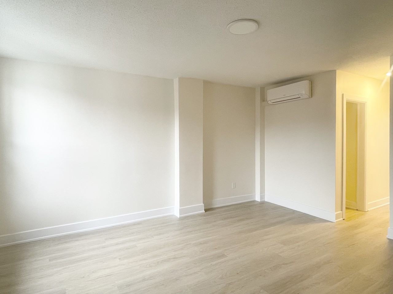 4 Victoria Avenue South #7 - Photo 2 of 6