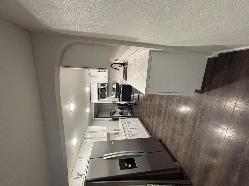 138 E Hannum St - Photo 3 of 9