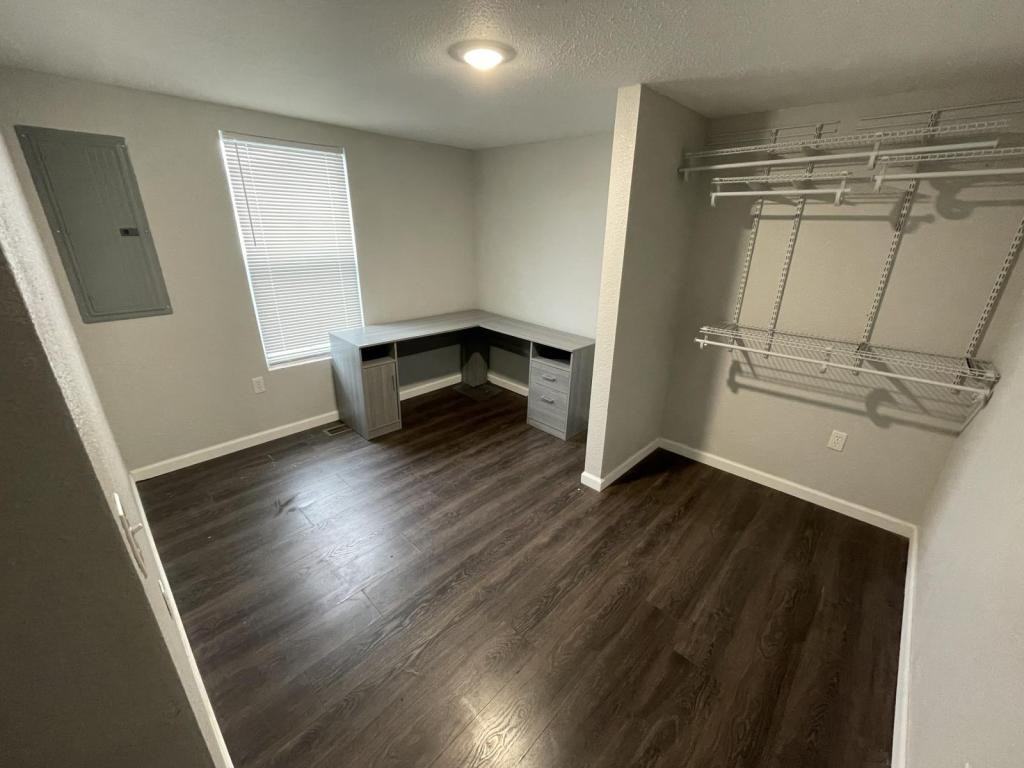 138 E Hannum St - Photo 6 of 9