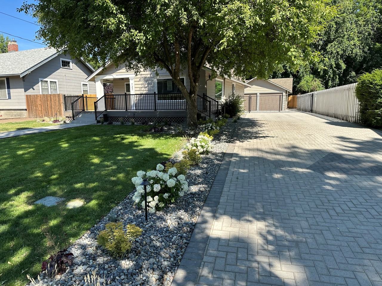 732 Valencia St - Photo 3 of 27