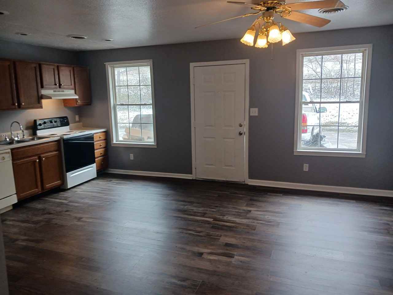 11735 Chapman Hwy #6 - Photo 2 of 7