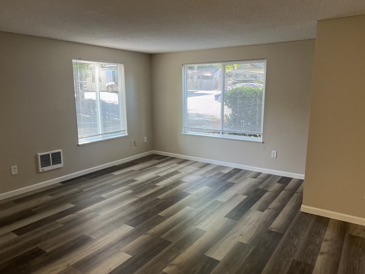 9360 Sw 80th Ave #B - Photo 2 of 14