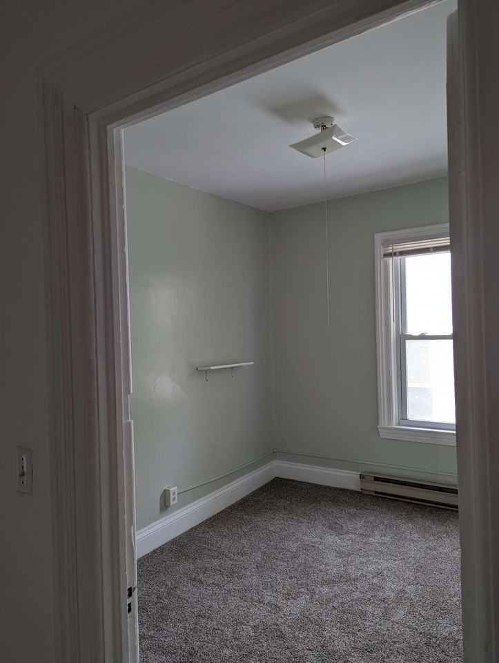 527 Hopson St Ne #527 - Photo 6 of 16