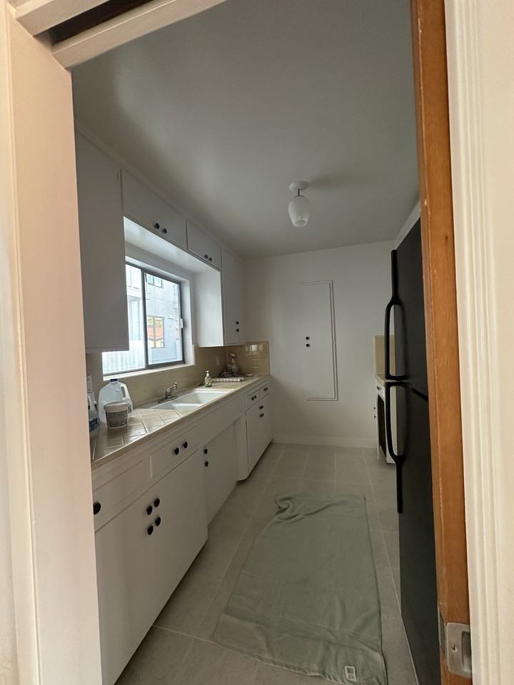 4492 Illinois St #4492E - Photo 5 of 7