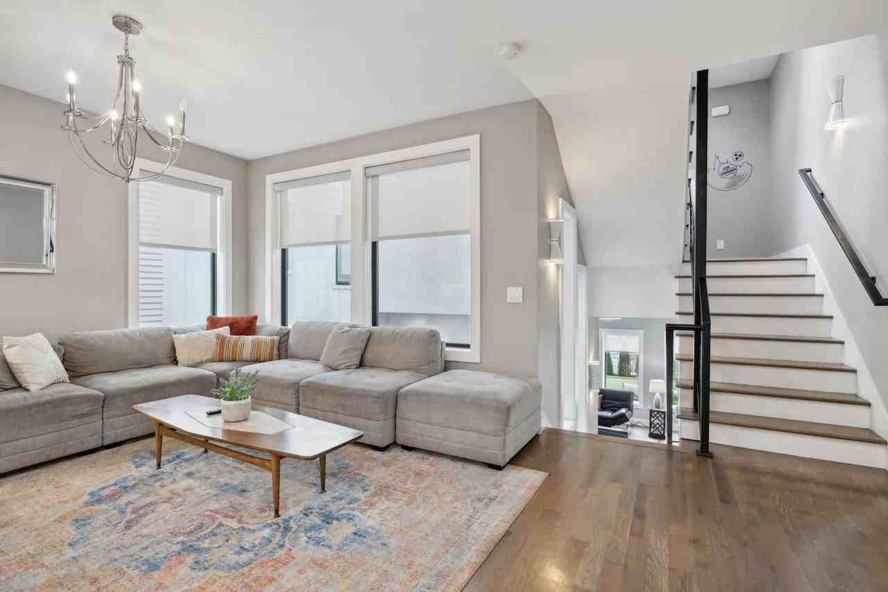 425B 36th Ave N #1039079P - Photo 4 of 25