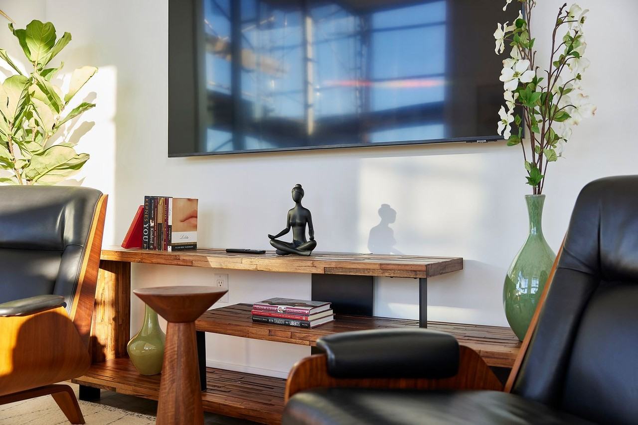 57 Newark St #1041922P - Photo 5 of 9