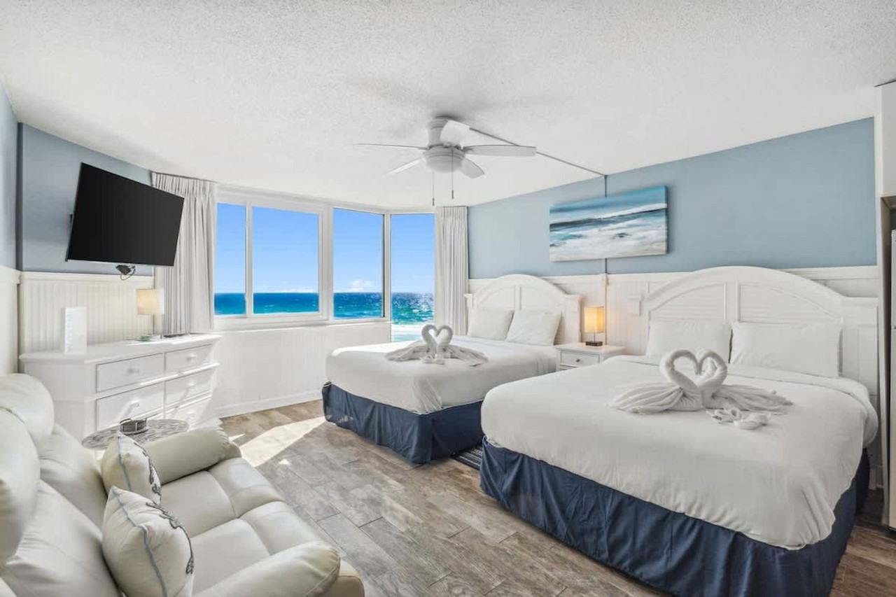 8817 S Thomas Dr #1354994P - Photo 3 of 27