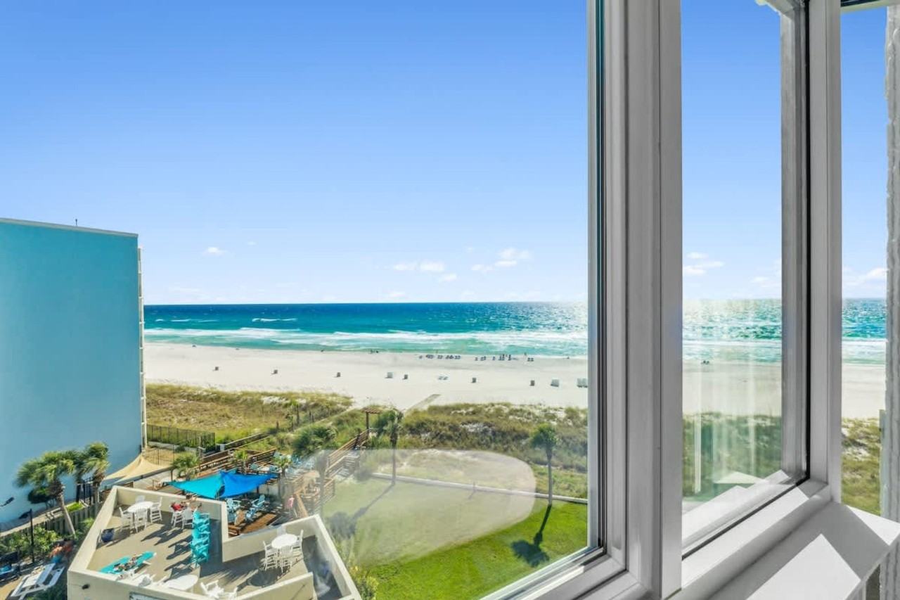 8817 S Thomas Dr #1354994P - Photo 4 of 27