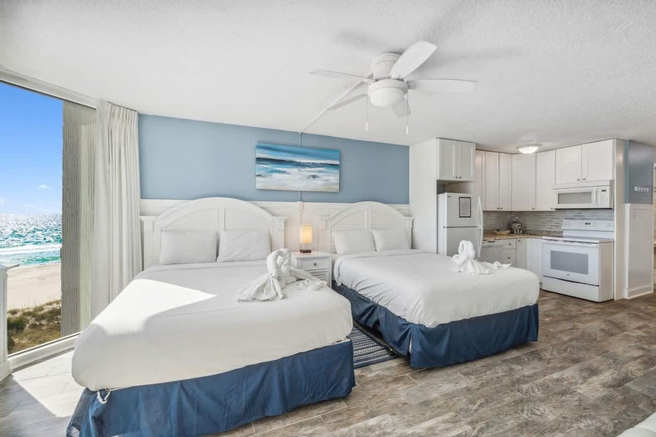 8817 S Thomas Dr #1354994P - Photo 7 of 27