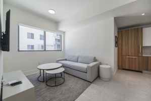 featured image of 239 Sw 9th St