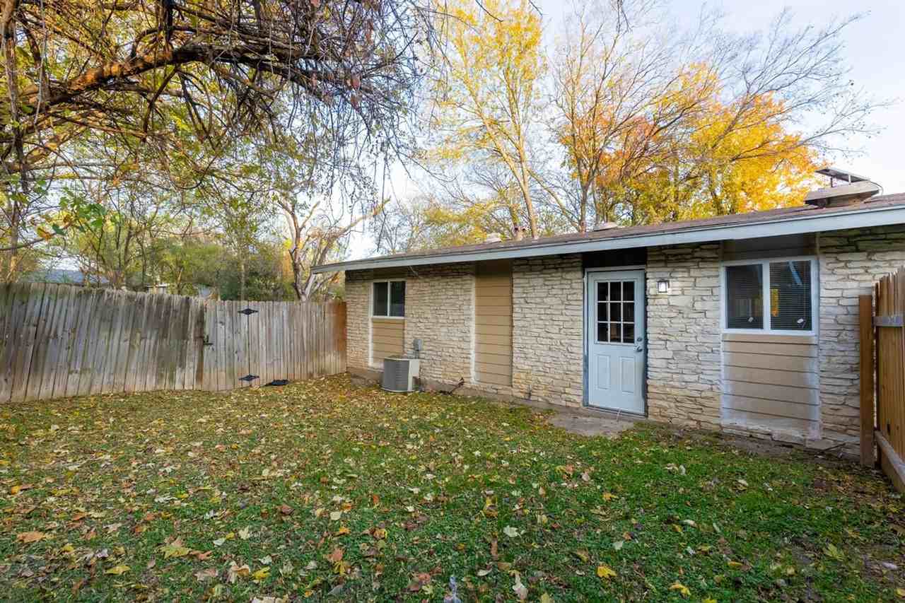 3210 Northeast Dr #1385482P - Photo 4 of 10