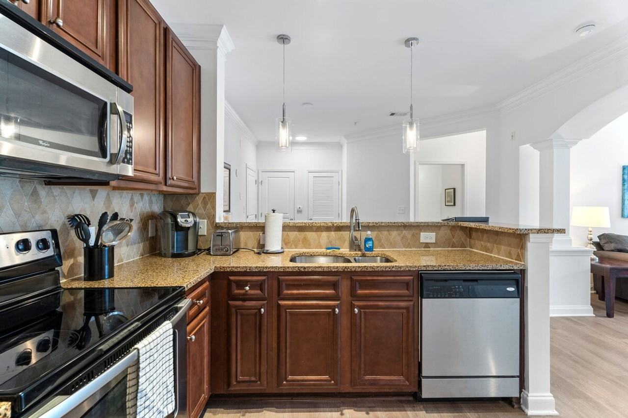 2018 Renaissance Park Pl #1390083P - Photo 5 of 28