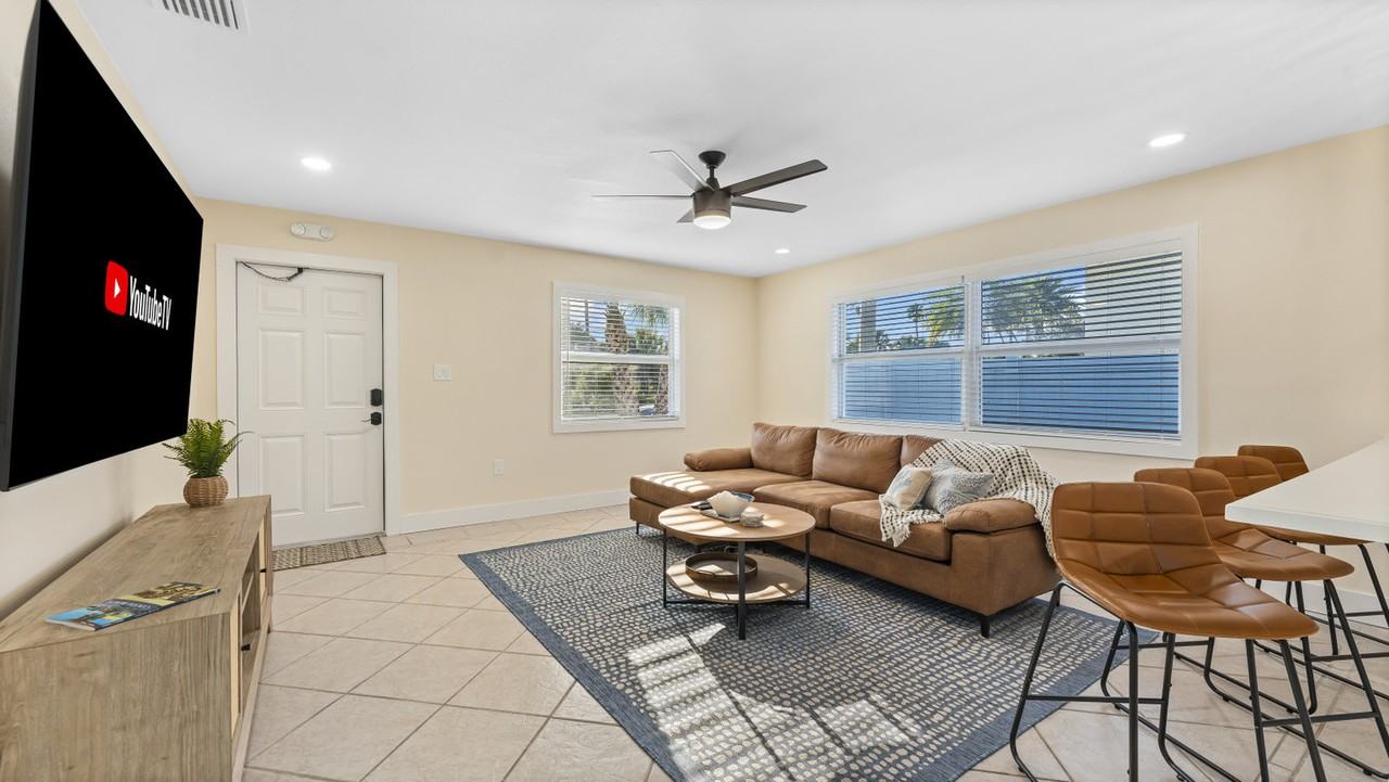 79 S Brevard Ave #1389641P - Photo 6 of 46