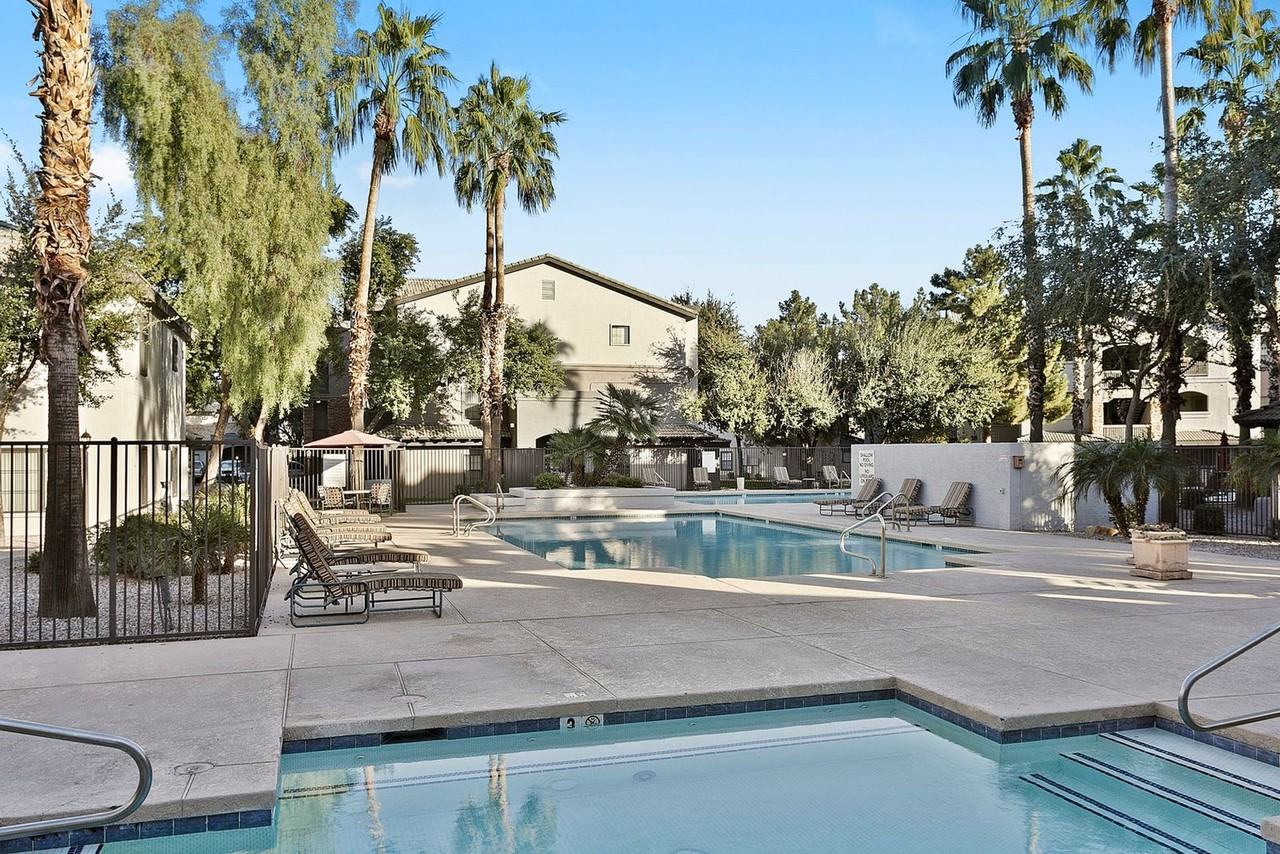 875 W Pecos Rd #1391800P - Photo 7 of 38