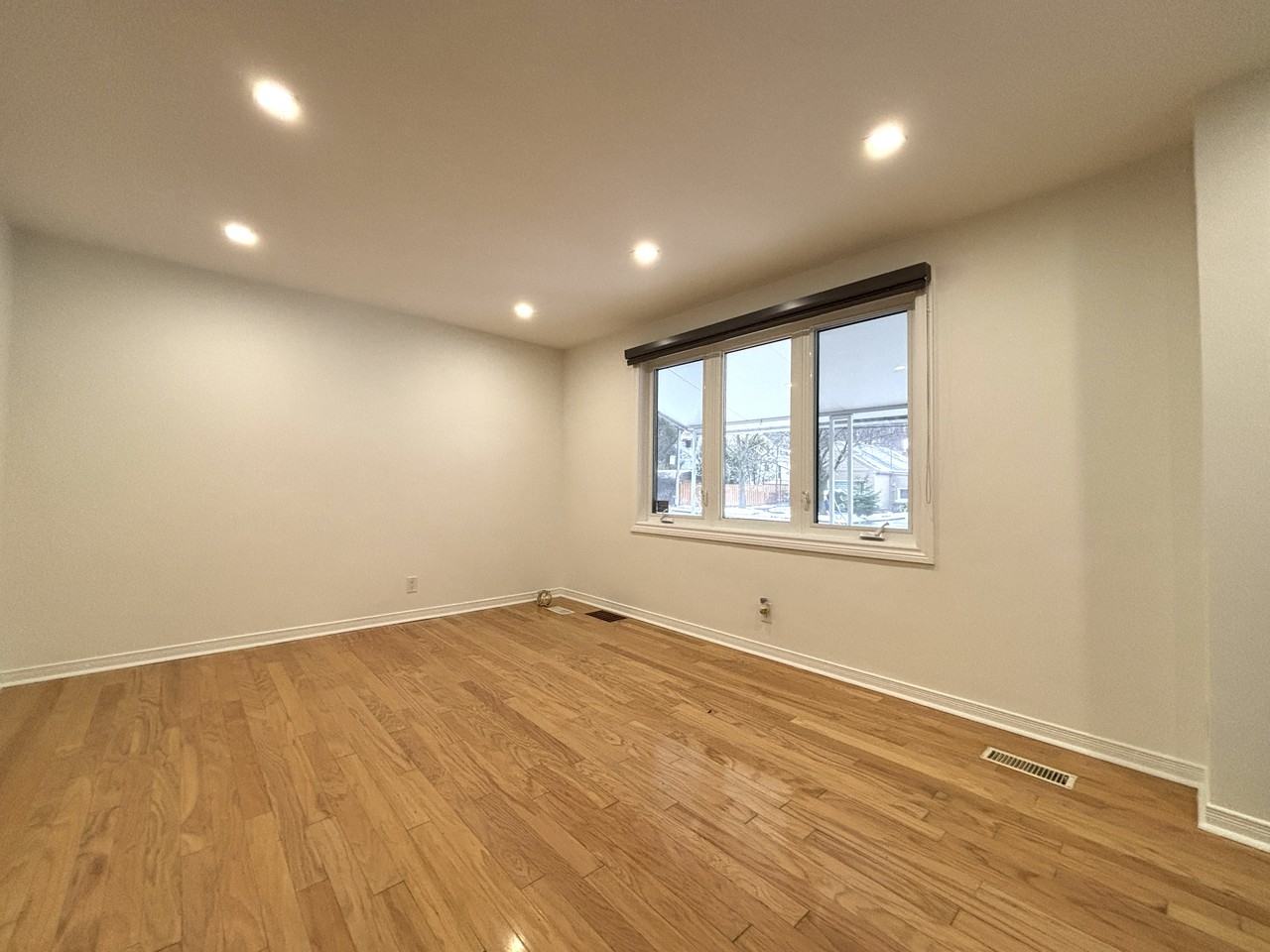 273 Cloverdale Avenue #1 - Photo 5 of 19