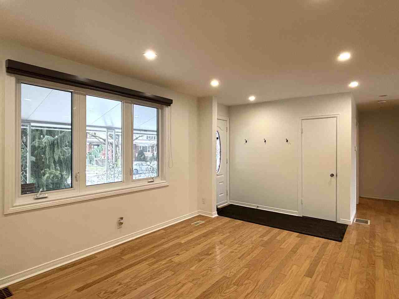 273 Cloverdale Avenue #1 - Photo 4 of 19